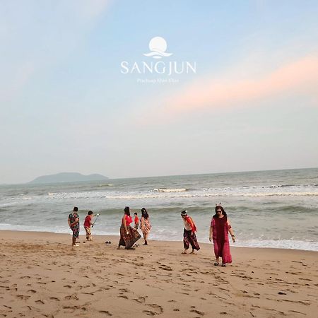 Sangjun On Beach Resort Bang Saphan Exteriér fotografie