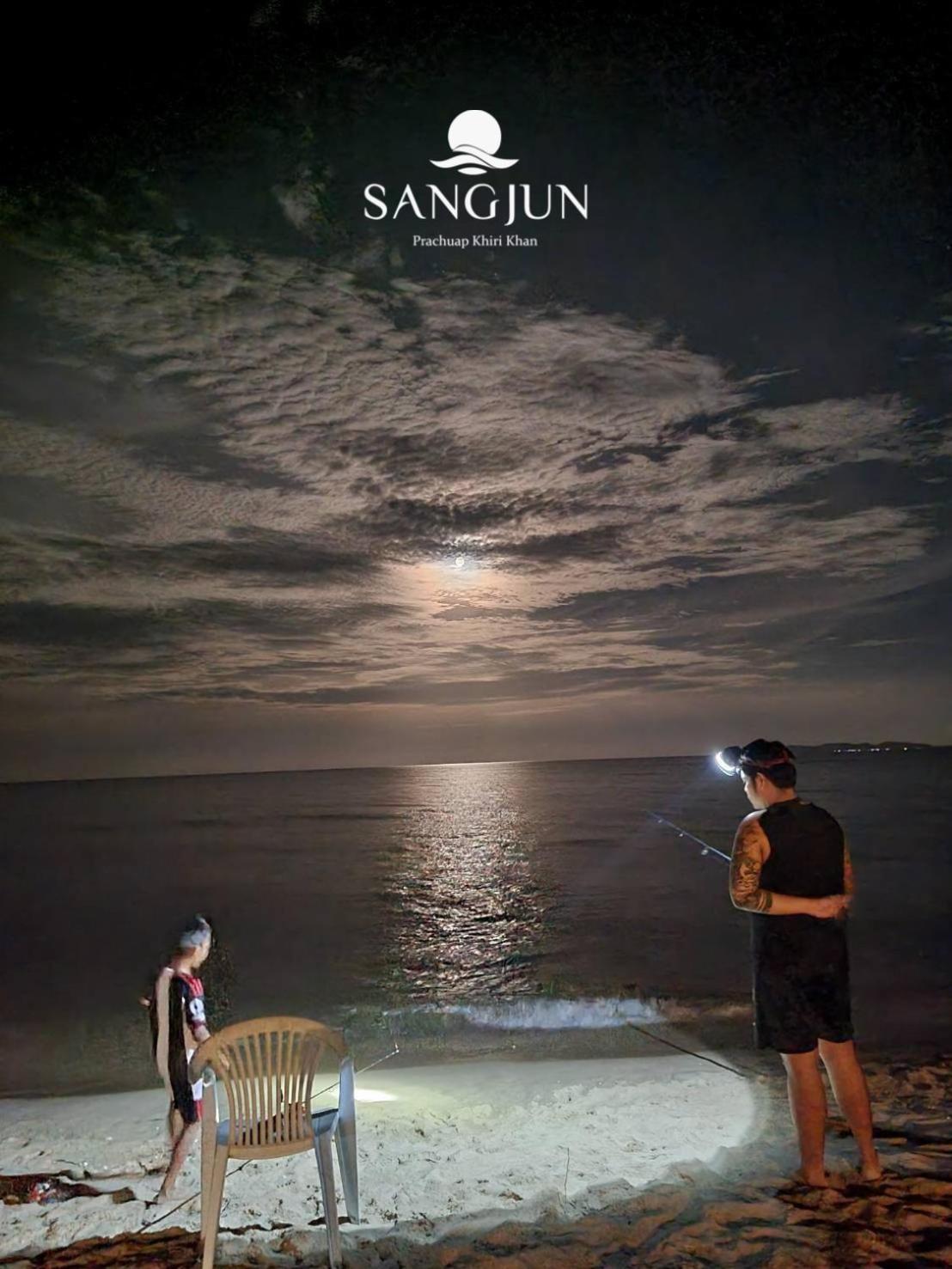 Sangjun On Beach Resort Bang Saphan Exteriér fotografie