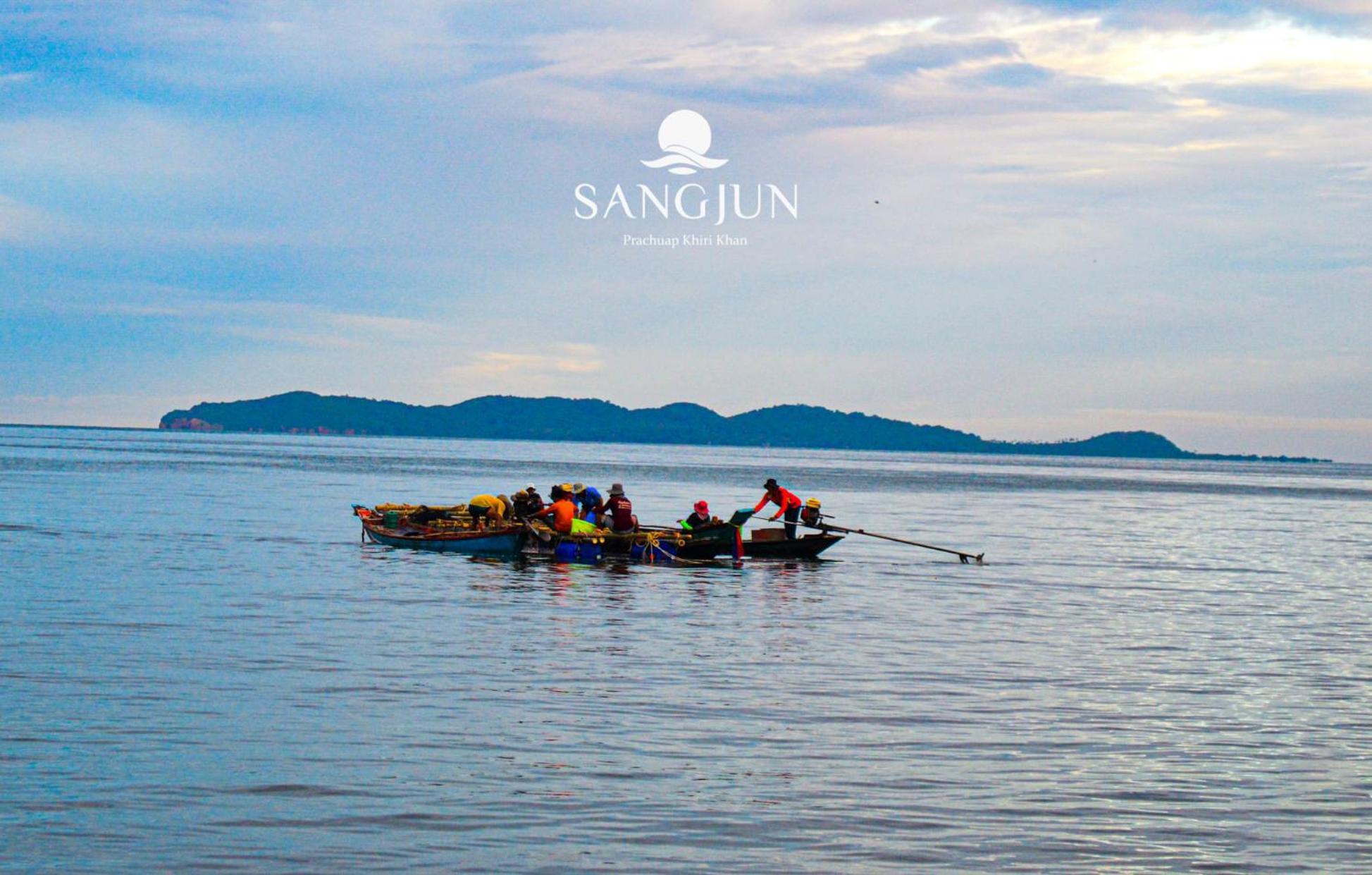 Sangjun On Beach Resort Bang Saphan Exteriér fotografie