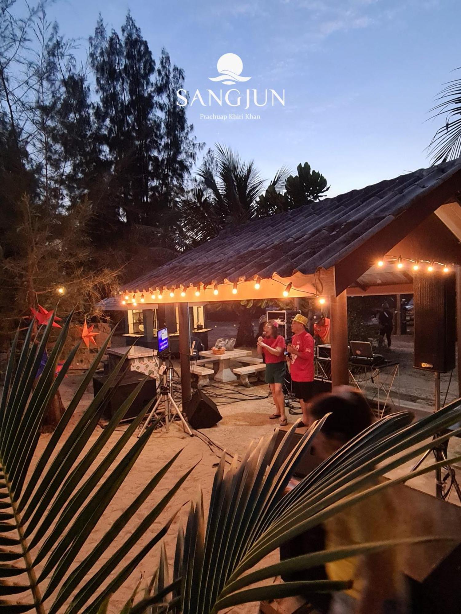 Sangjun On Beach Resort Bang Saphan Exteriér fotografie