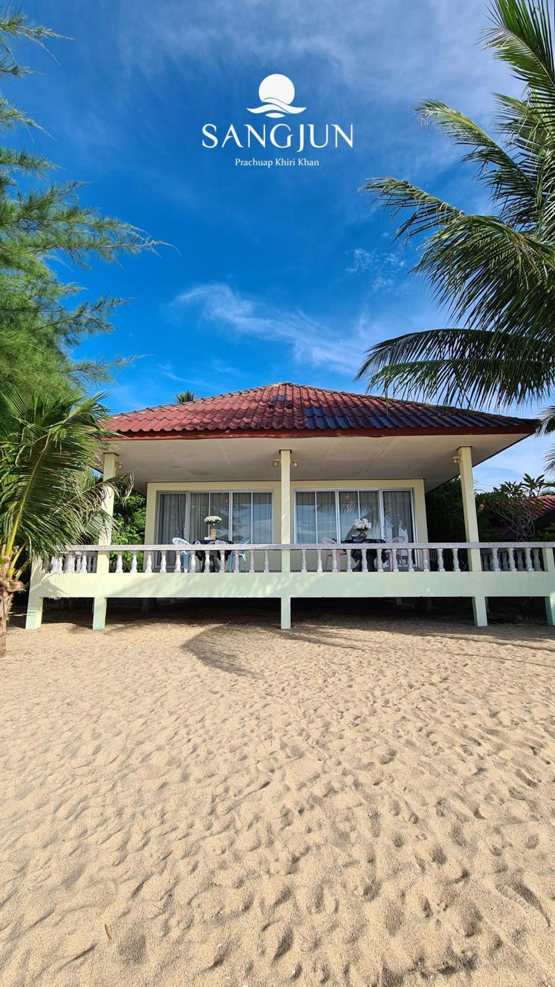 Sangjun On Beach Resort Bang Saphan Exteriér fotografie