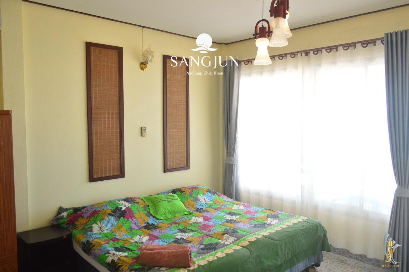 Sangjun On Beach Resort Bang Saphan Exteriér fotografie